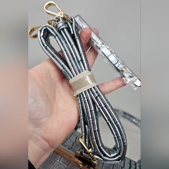 Alyssa Vegan Leather Silver Green Croc Embossed Doctors Satchel Crossbody NWT - Picture 9 of 15